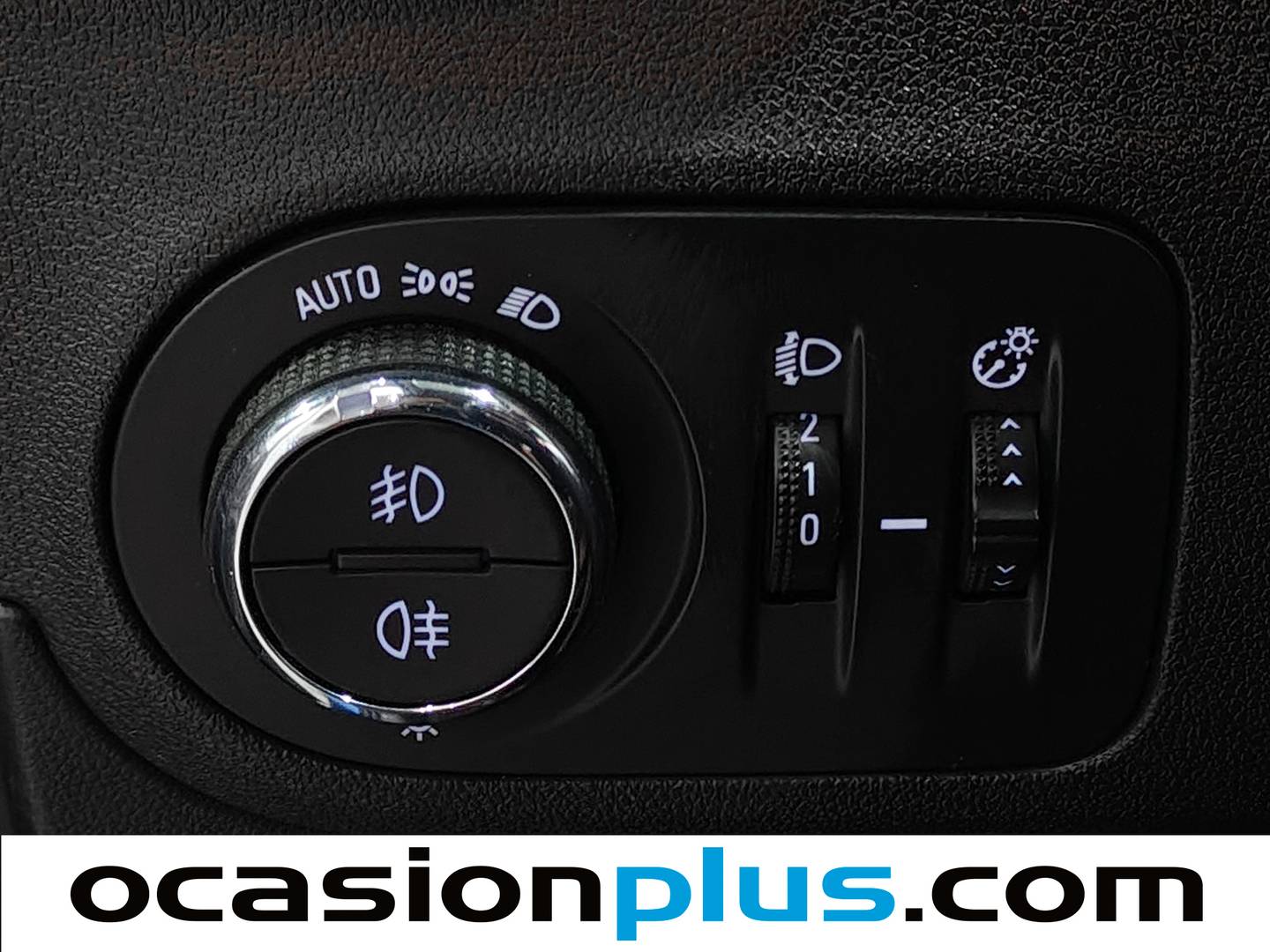 Foto Opel Crossland X Opel Crossland X 1.2 S&S Innovation (130 CV)