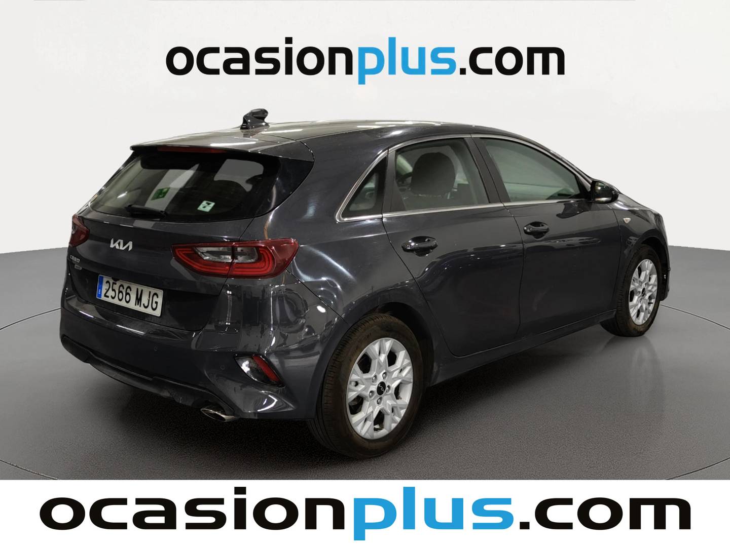 Foto trasera KIA Ceed KIA Ceed 1.6 MHEV iMT Drive (136 CV) izquierda