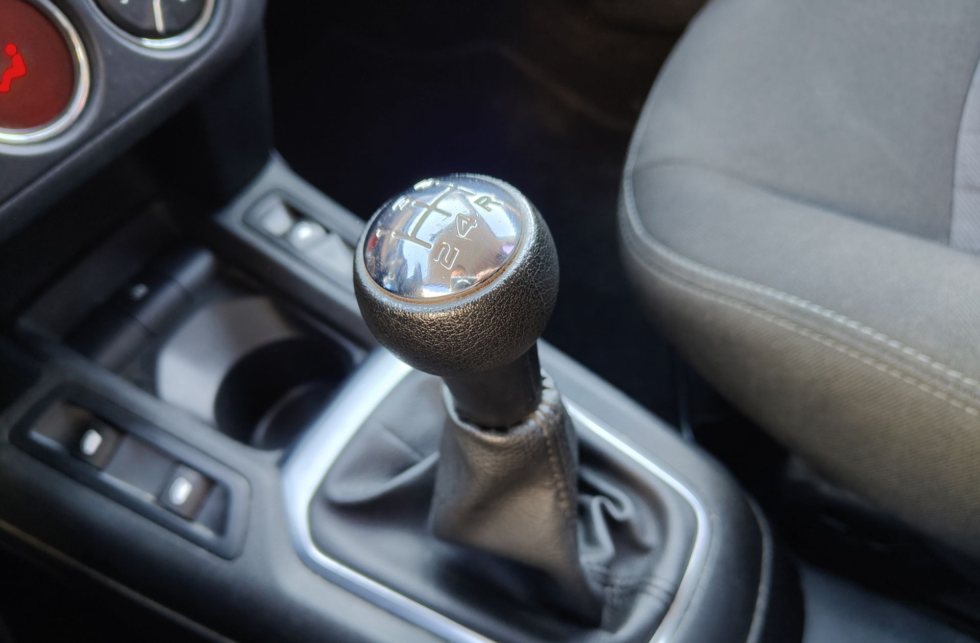 Citroën C-Elysée BlueHDi 100 Shine - foto 5