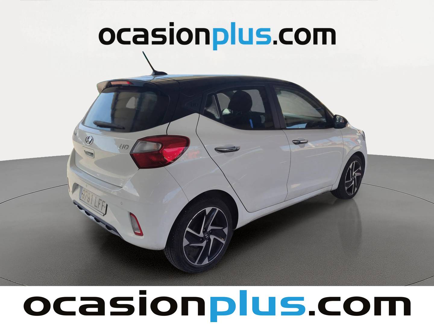 Foto trasera Hyundai i10 Hyundai i10 1.2 Tecno (84 CV) derecha
