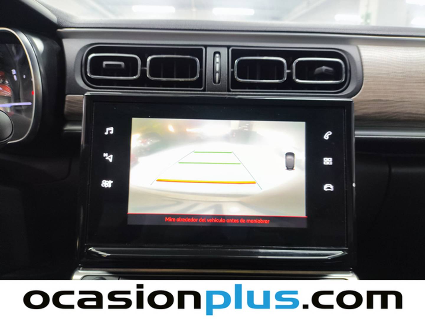 Equipamiento del Citroën C3 Citroën C3 PureTech 110 S&S Shine EAT6 (110 CV)