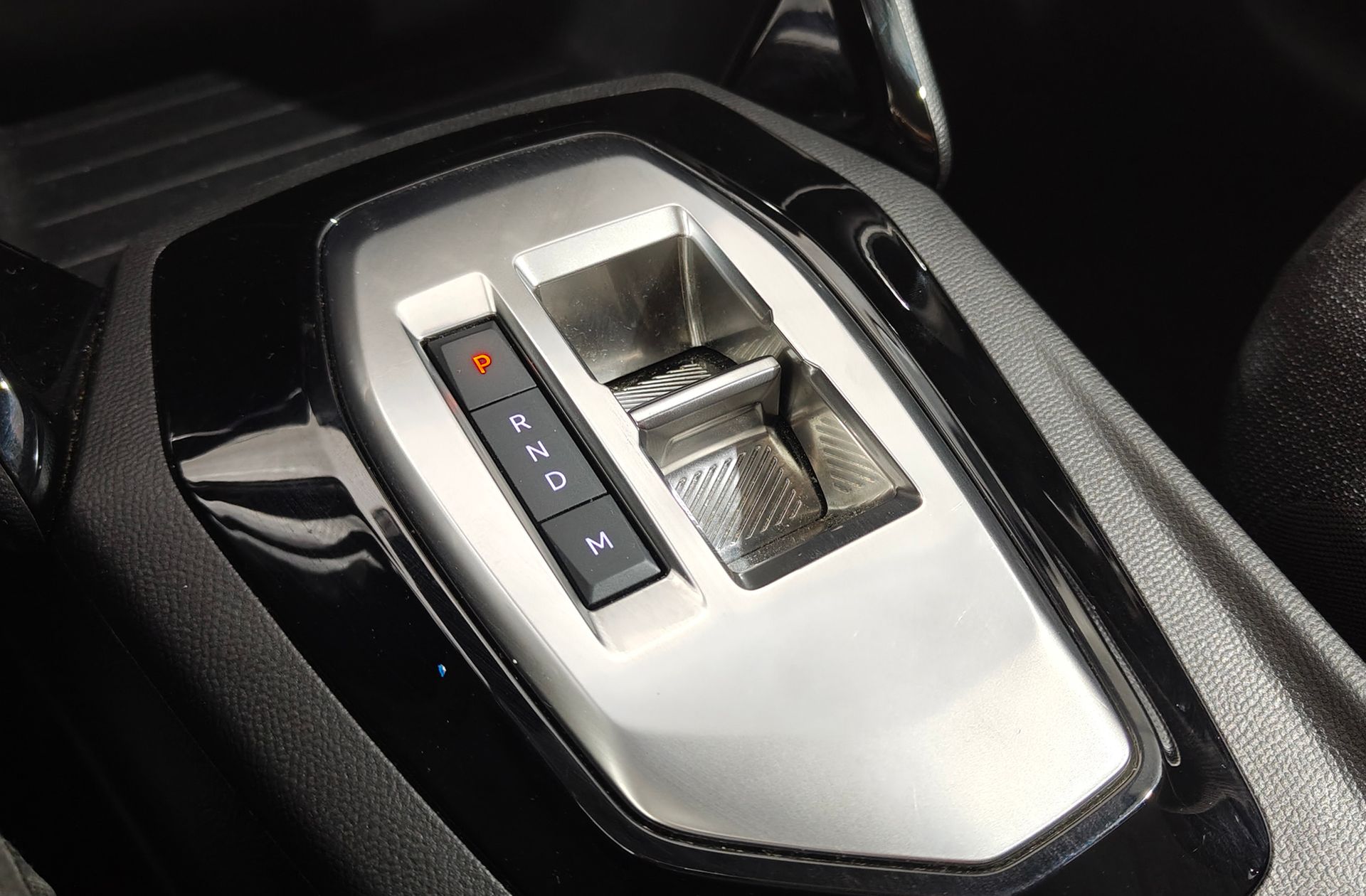 Peugeot 208 Style Hybrid 110 eDCS6 - foto 5