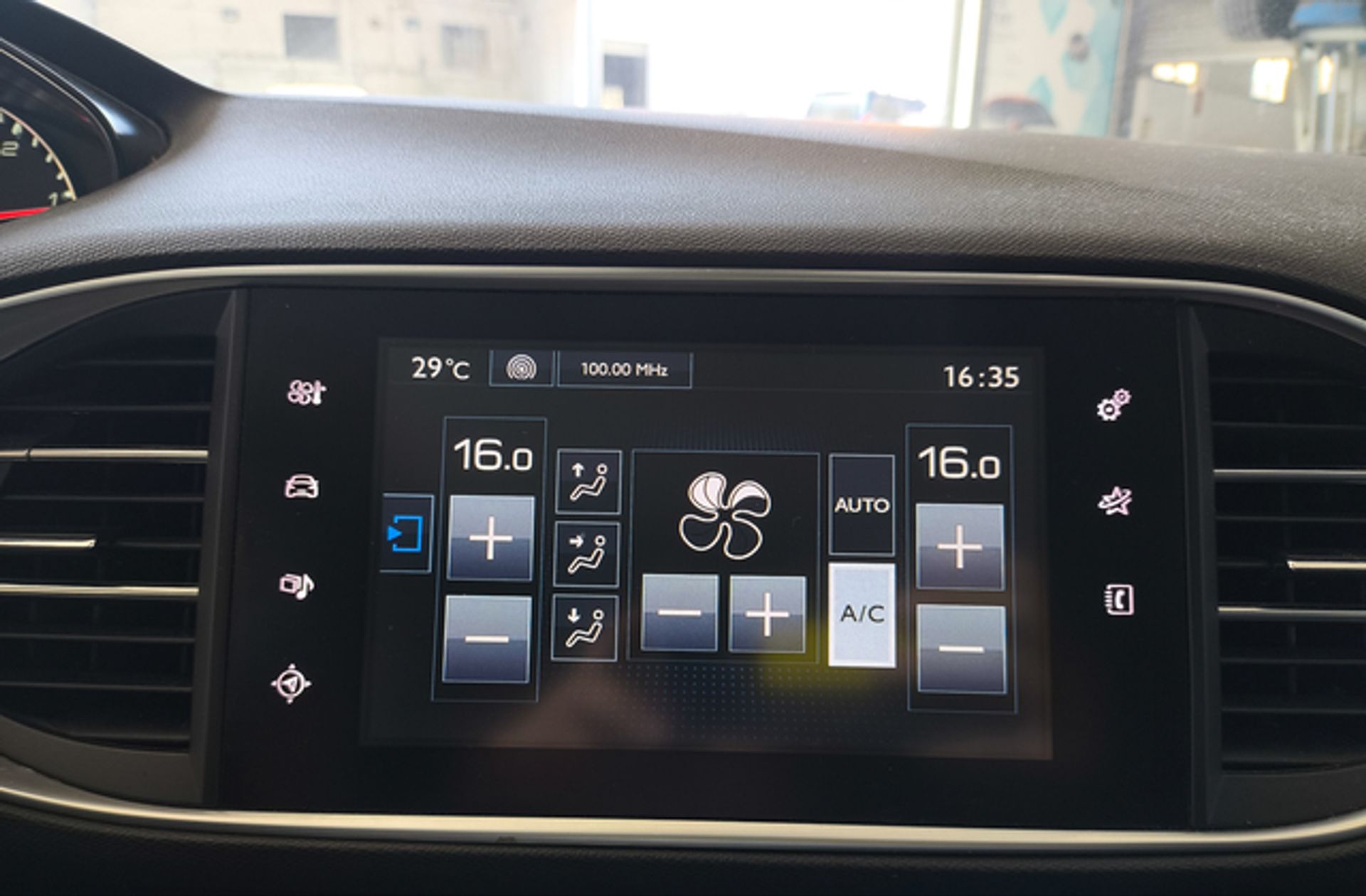 Peugeot 308 SW 1.6 e-HDI Allure - foto 33