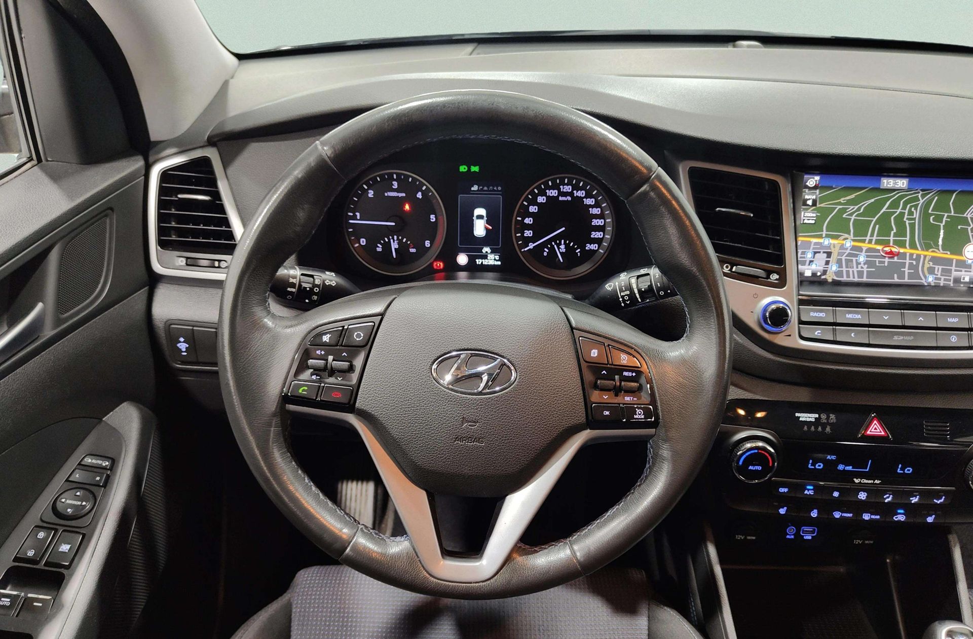 Hyundai Tucson 1.7 CRDi BlueDrive Tecno 4x2 - foto 27