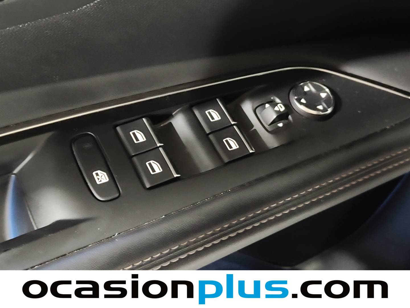 Foto Peugeot 3008 Peugeot 3008 PureTech 130 S&S GT EAT8  (130 CV)