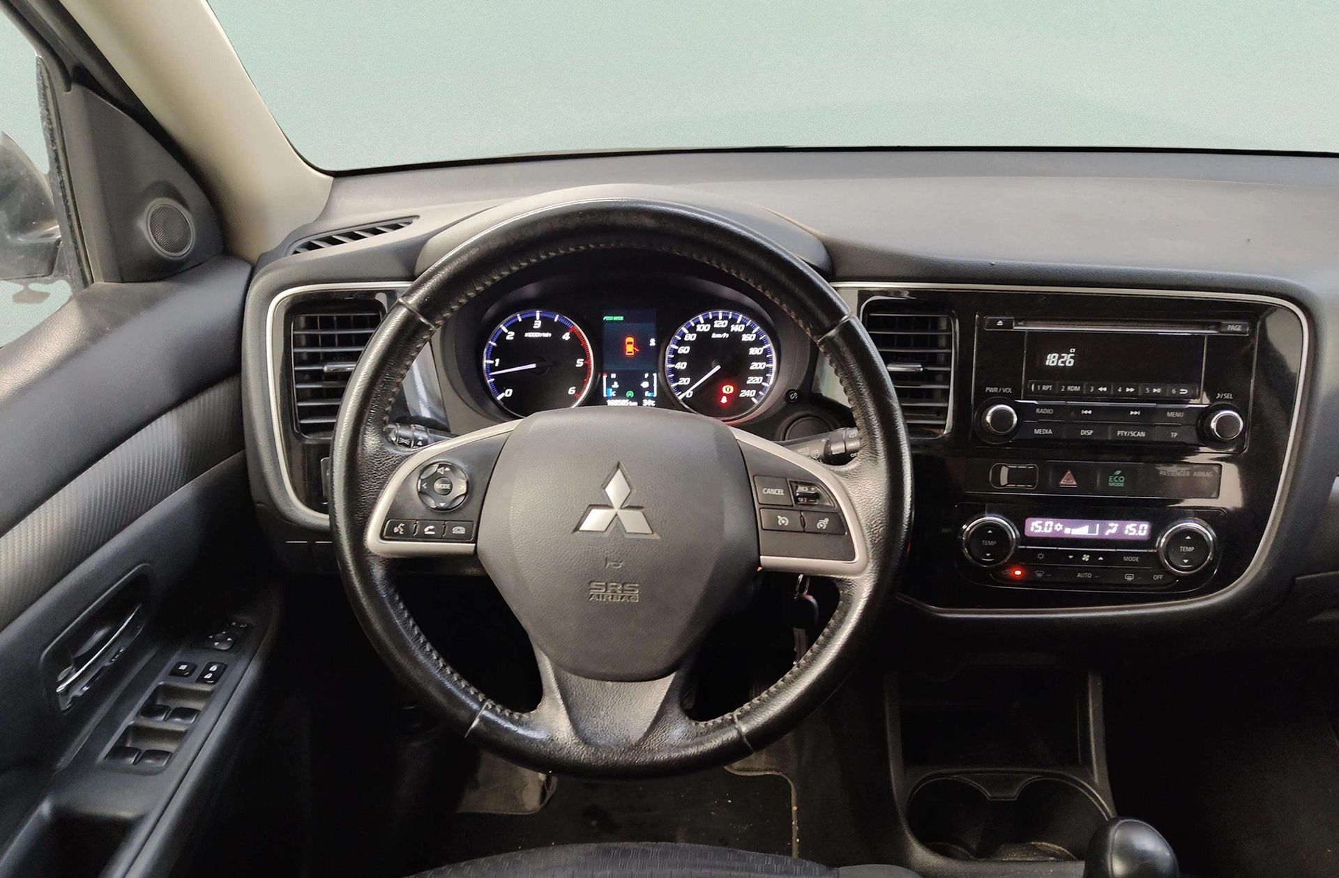Mitsubishi Outlander 220 DI-D Challenge 2WD - foto 17