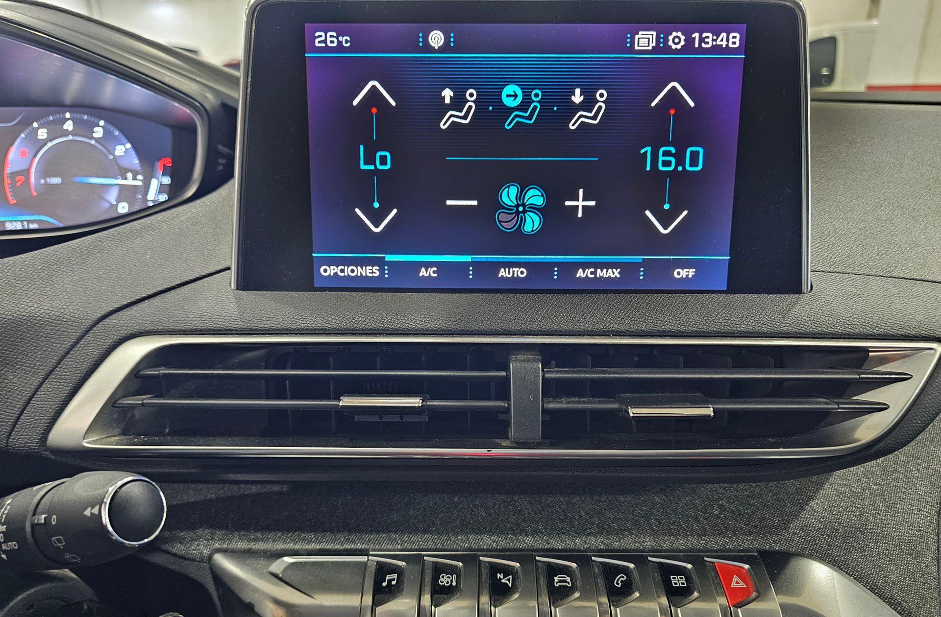 Peugeot 5008 PureTech 130 Allure 7 plazas - foto 37