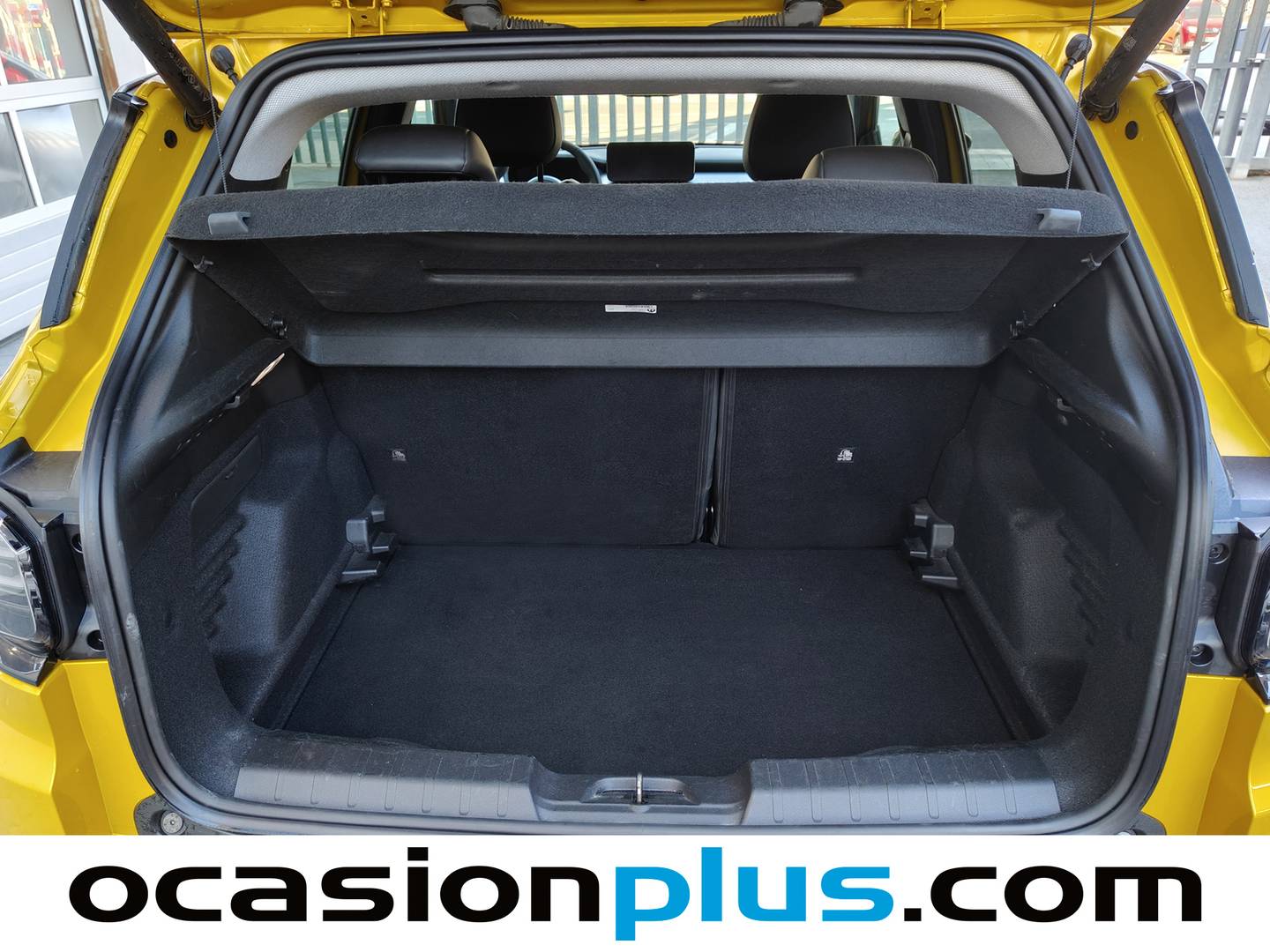 Foto Jeep Avenger Jeep Avenger 1.2 G Summit (100 CV)