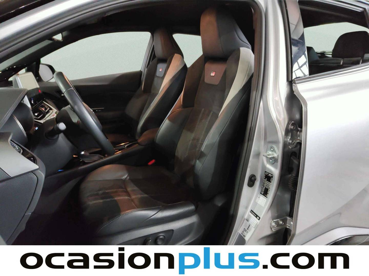 Foto asientos delanteros Toyota C-HR Toyota C-HR 180H GR Sport (184 CV)