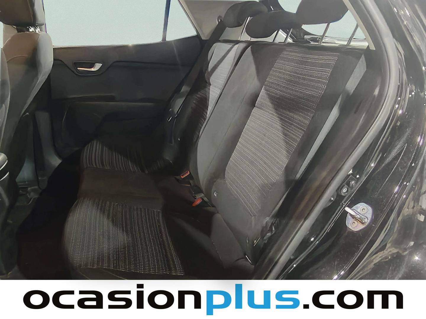 Foto asientos traseros KIA Stonic Kia Stonic 1.0 T-GDi MHEV Drive DCT (120 CV)