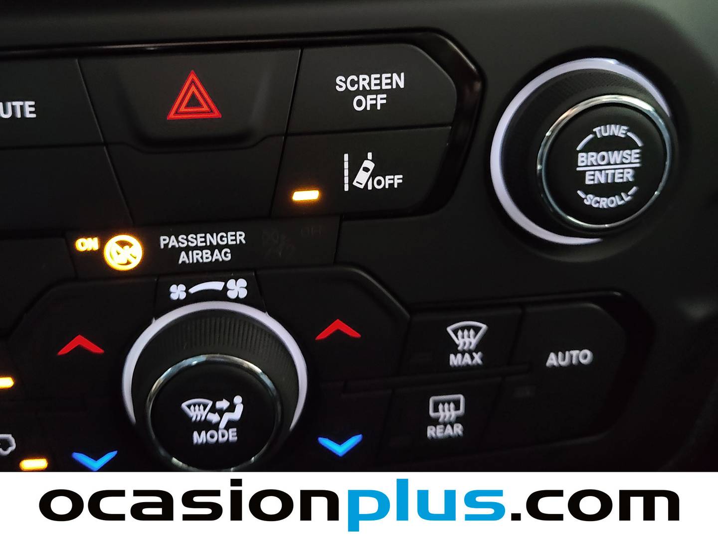 Extras y acabados del Jeep Renegade Jeep Renegade 1.0G Night Eagle II 4x2 (120 CV)