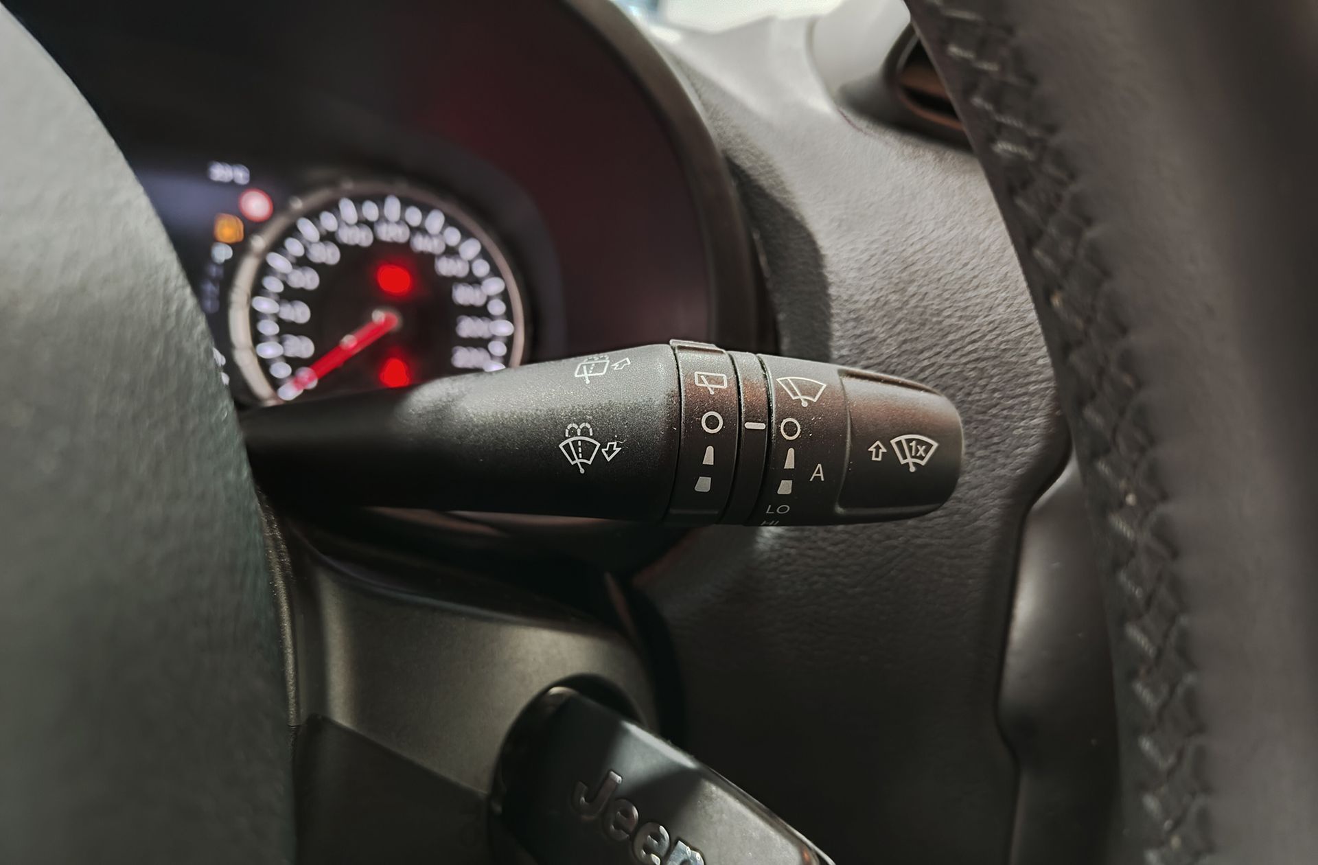 Jeep Renegade eHybrid 1.5 Limited ATX - foto 26
