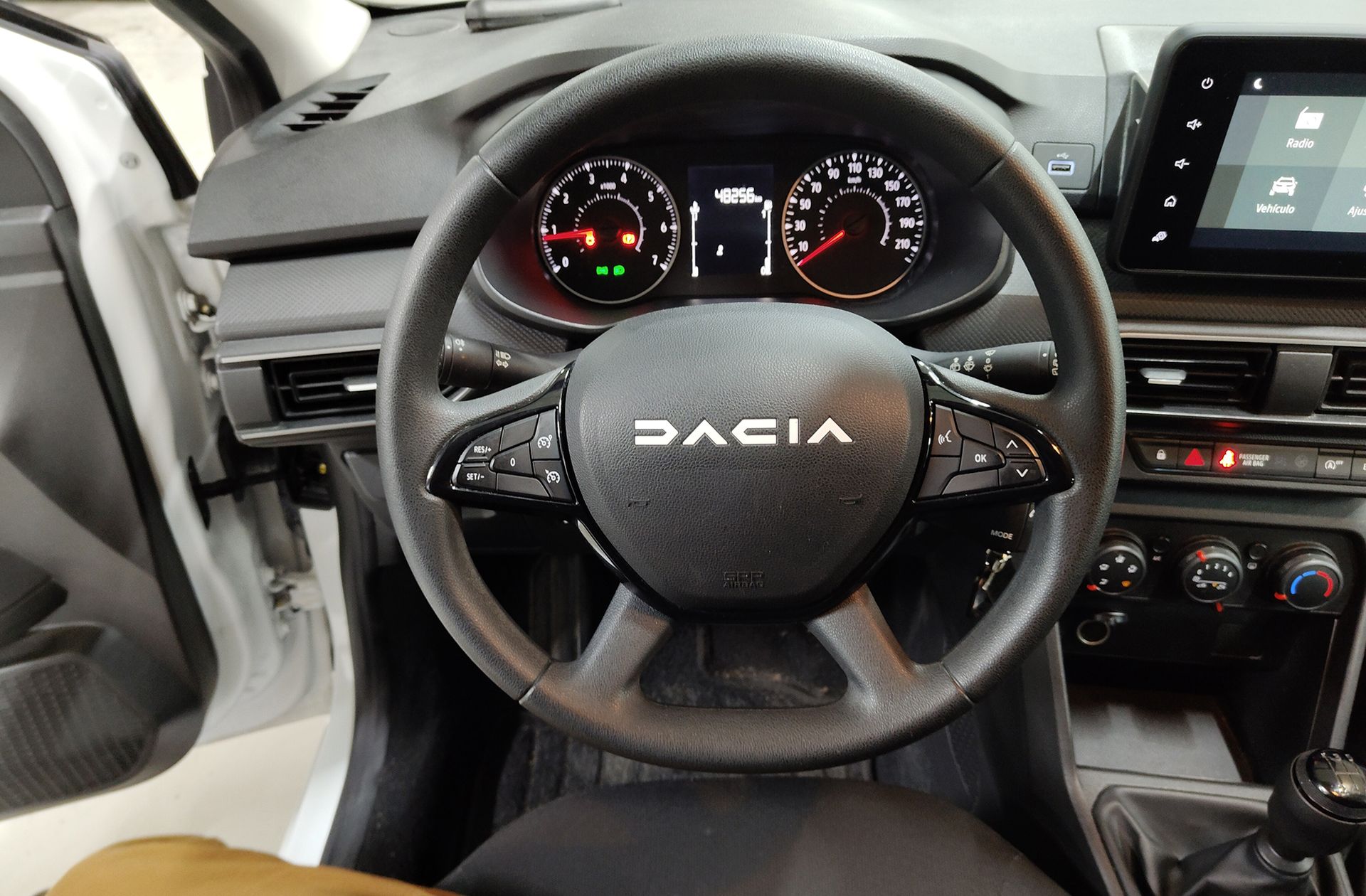 Dacia Sandero Essential TCe - foto 19