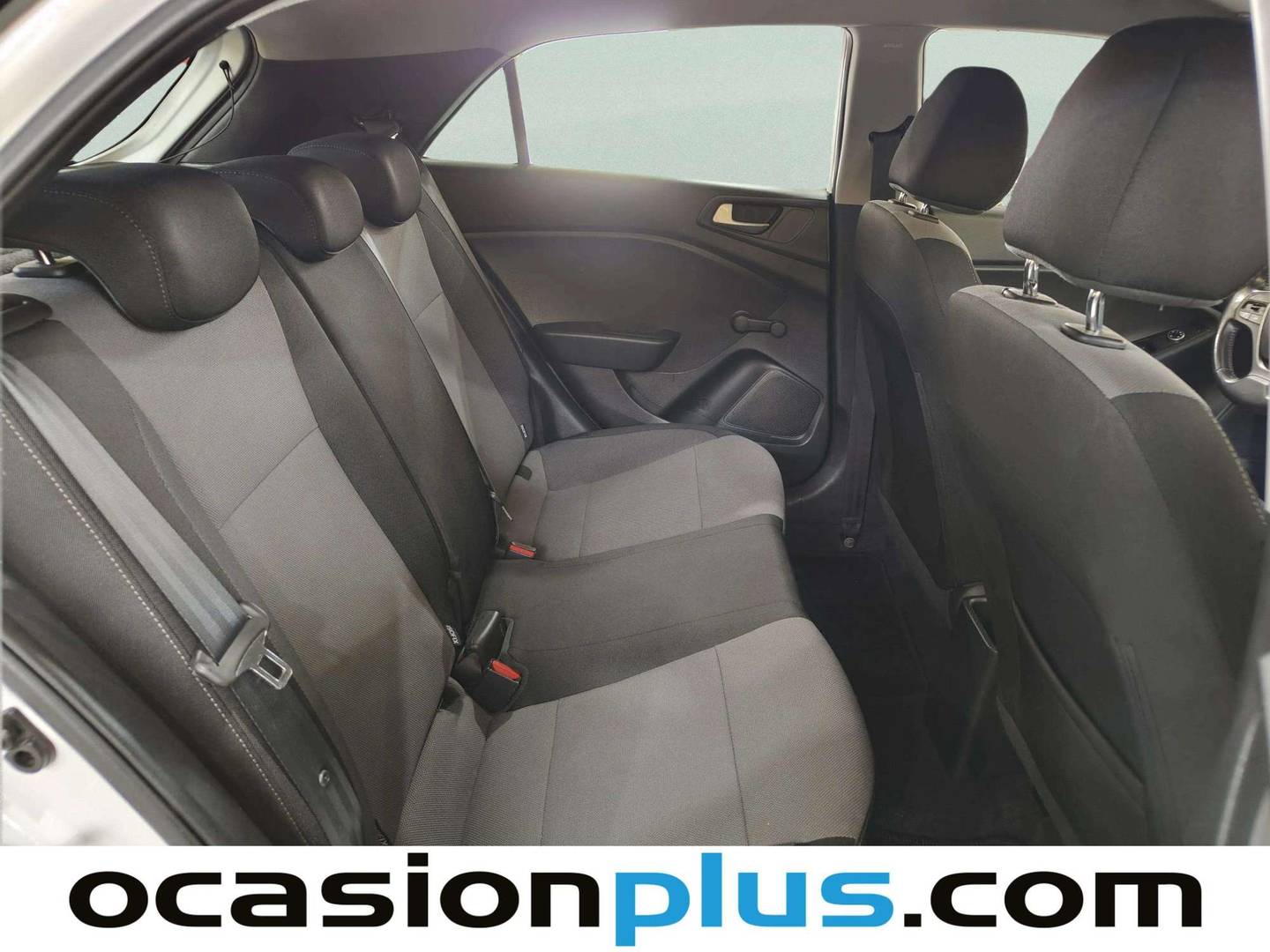 Hyundai i20 Hyundai i20 1.2 MPI Essence LE (75 CV) gasolina