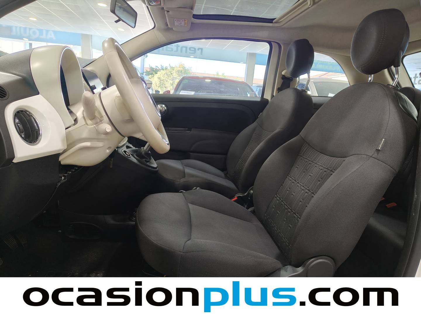 Foto asientos delanteros Fiat 500 Fiat 500 1.0 Hybrid Dolcevita (70 CV)