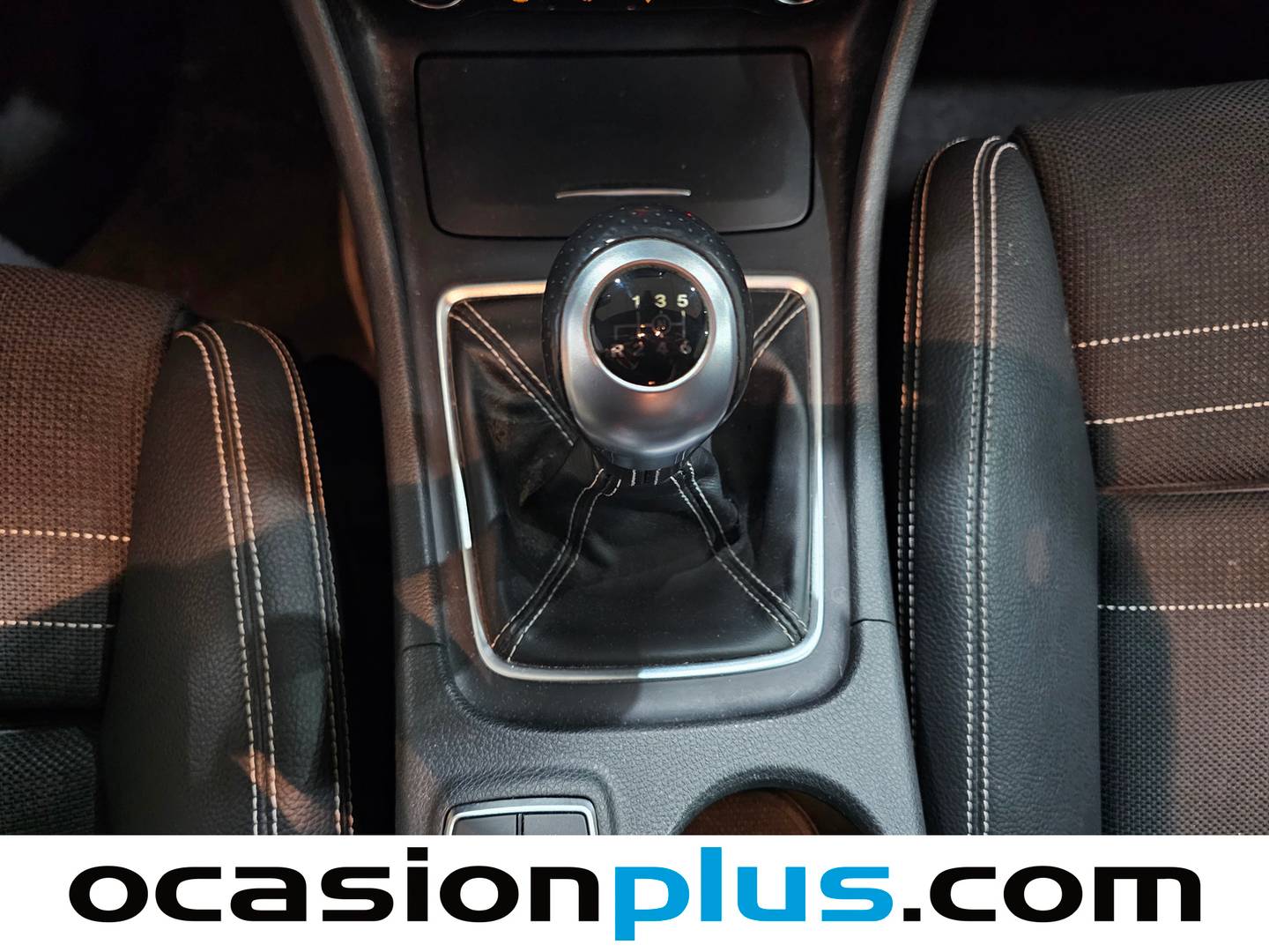 Foto Mercedes GLA Mercedes-Benz GLA 200 d (136 CV)