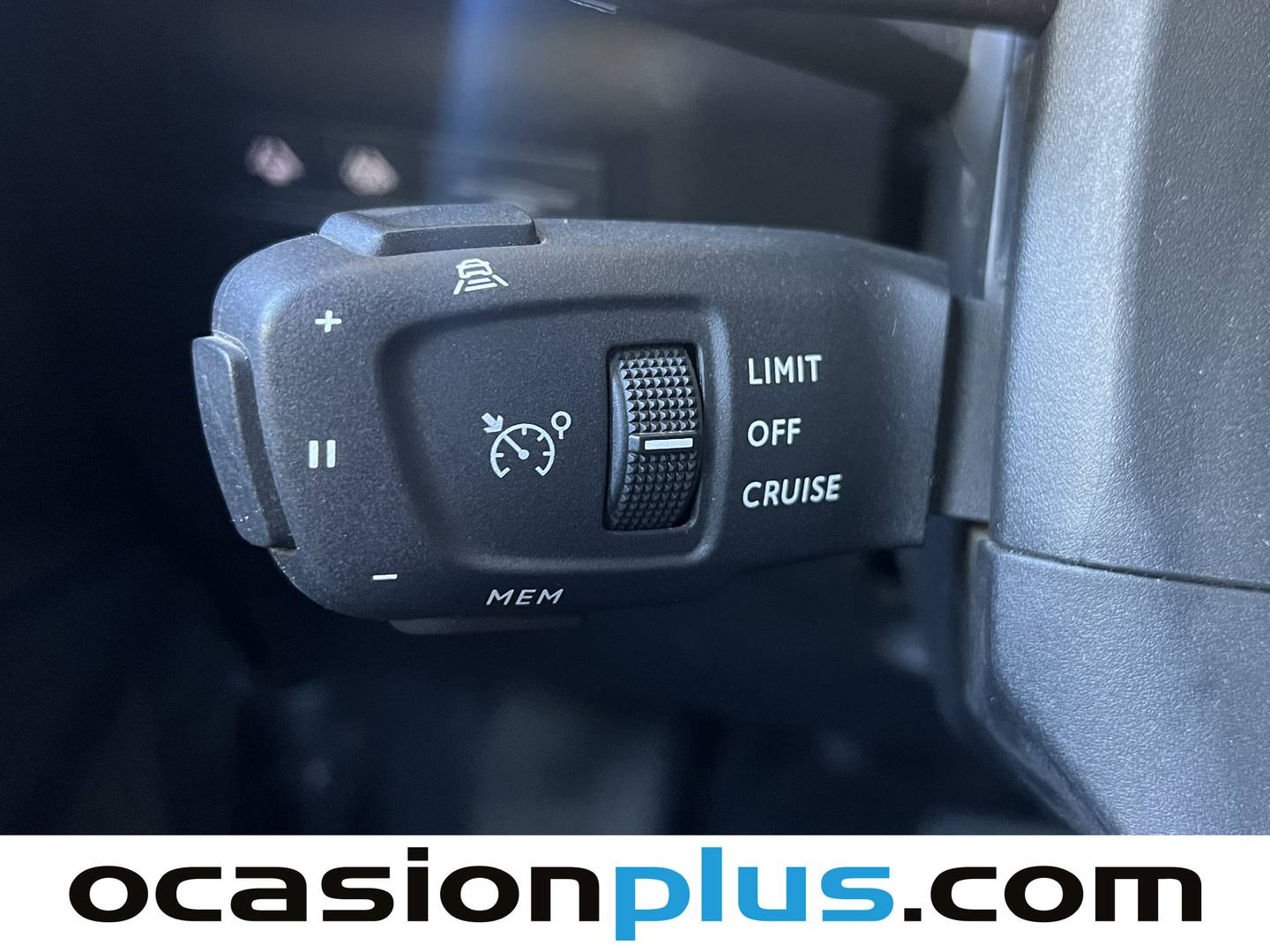 Foto DS DS 3 Crossback DS DS3 Crossback PureTech 130 Grand Chic EAT8  (130 CV)