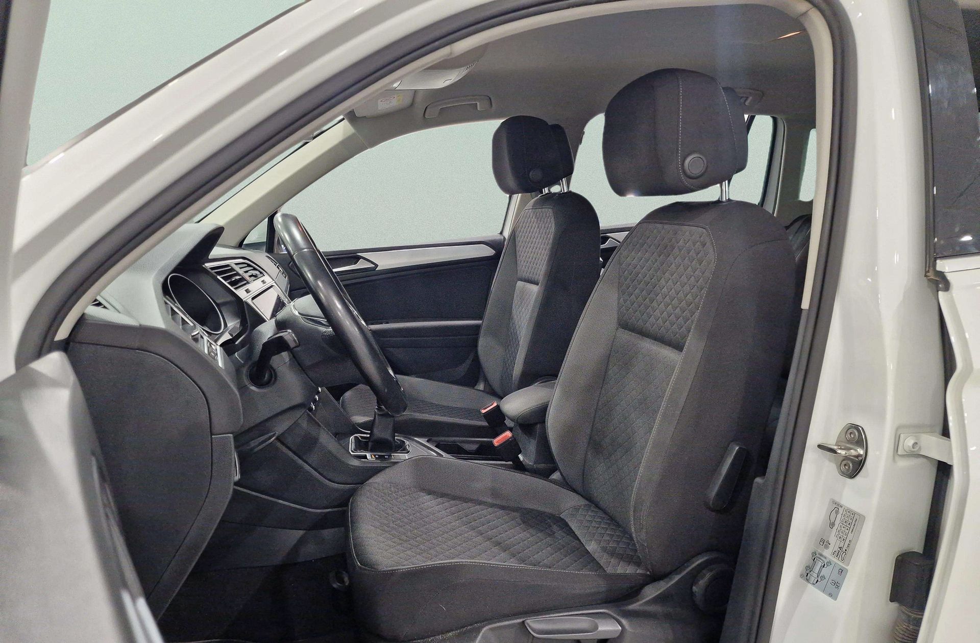 Volkswagen Tiguan Advance 2.0 TDI Pack R-Line - foto 12