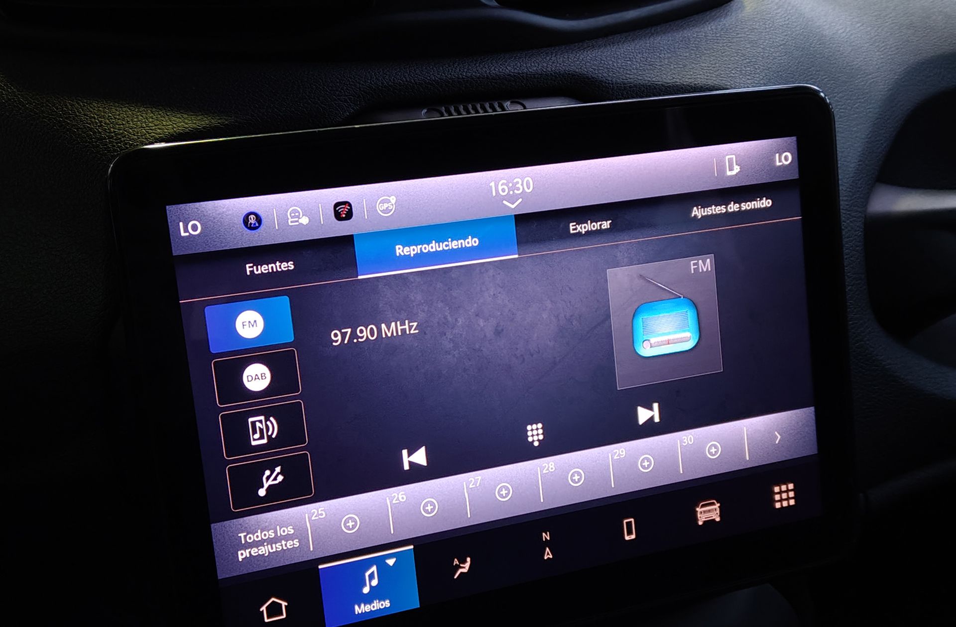 Jeep Renegade eHybrid 1.5 Altitude DCT - foto 33