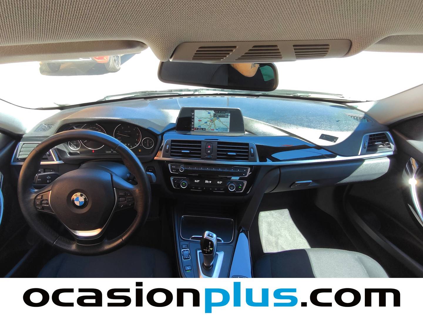 Foto asientos delanteros BMW Serie 3 BMW Serie 3 318d Business (150 CV)