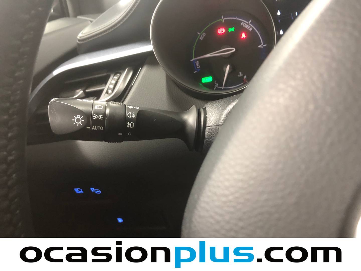 Foto Toyota C-HR Toyota C-HR 180H Advance Luxury (184 CV)