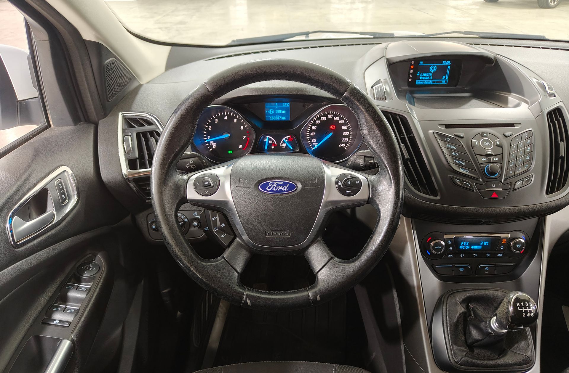 Ford Kuga 1.5 EcoBoost Trend 4x2 - foto 18