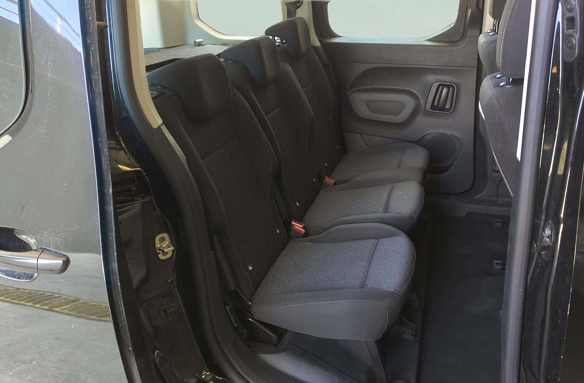 Peugeot Rifter BlueHDi 100 Allure - foto 19