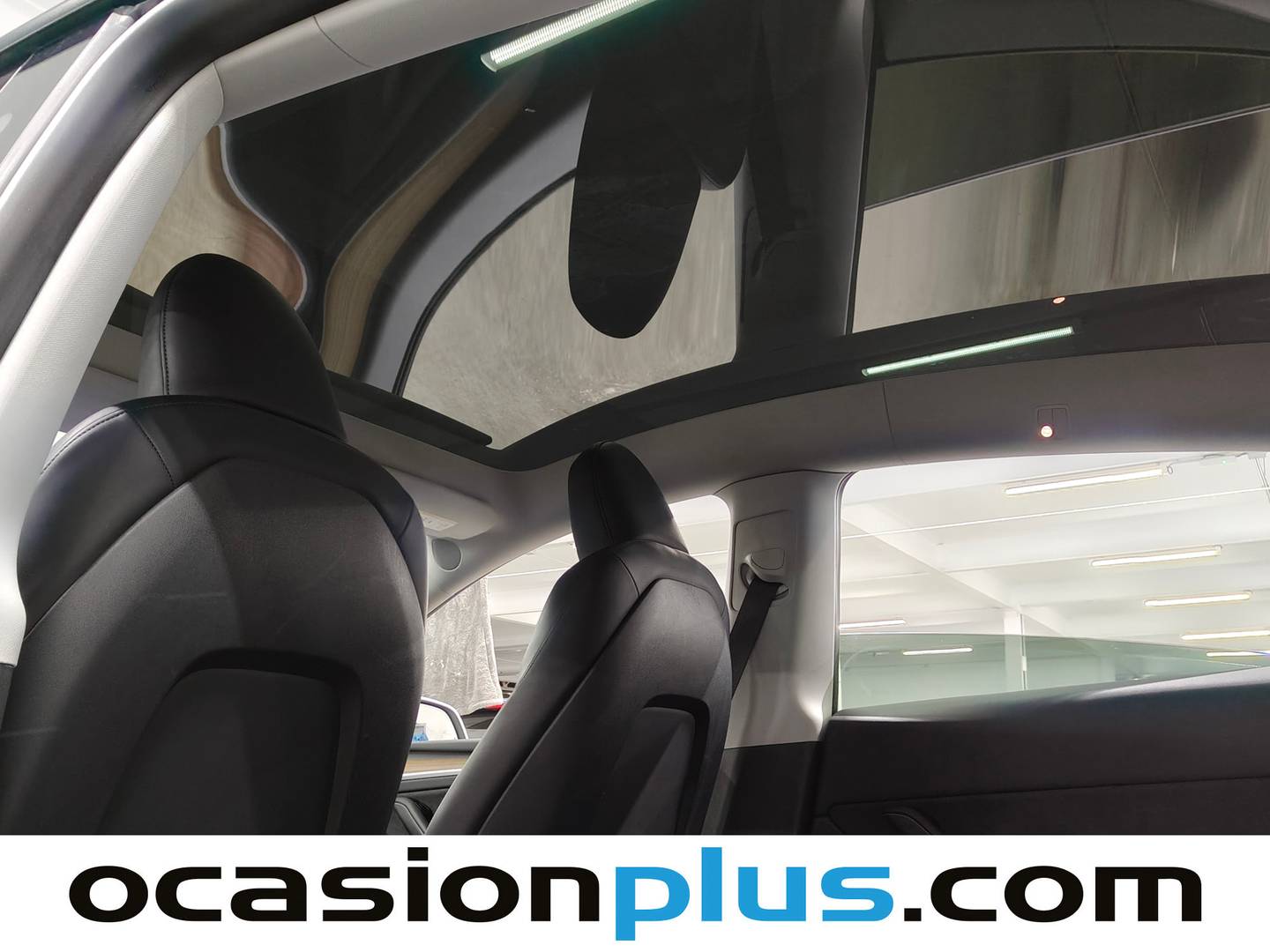 Extras y acabados del Tesla Model Y Tesla Model Y Tracción Trasera RWD (347 CV) Long Range