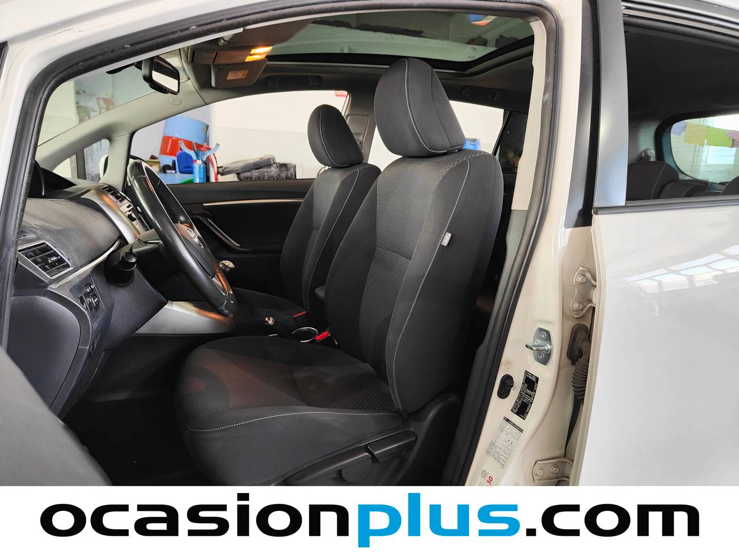 Foto asientos delanteros Toyota Verso Toyota Verso 130 Advance (132 CV)