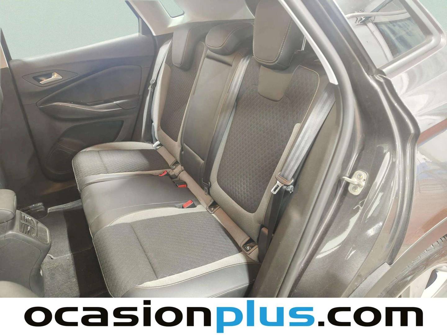 Foto asientos traseros Opel Grandland X Opel Grandland X 1.5 CDTi 120 Aniversario (130 CV)