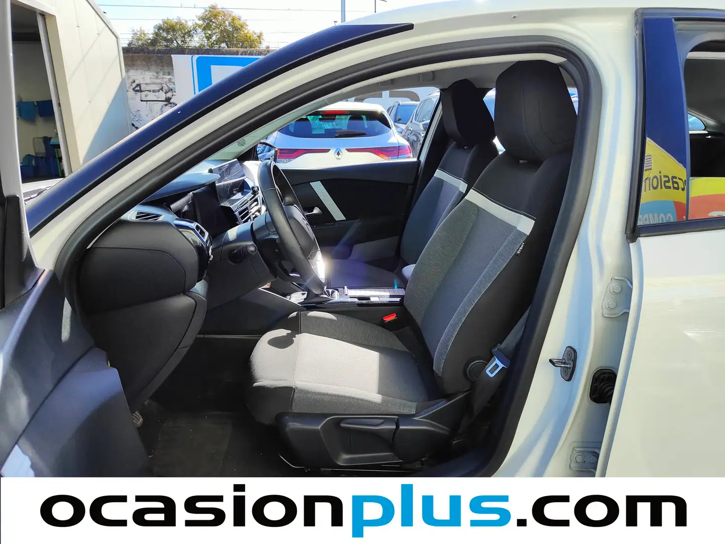 Foto Citroën C4 Citroen C4 BlueHDi 110 S&S Feel (110 CV)