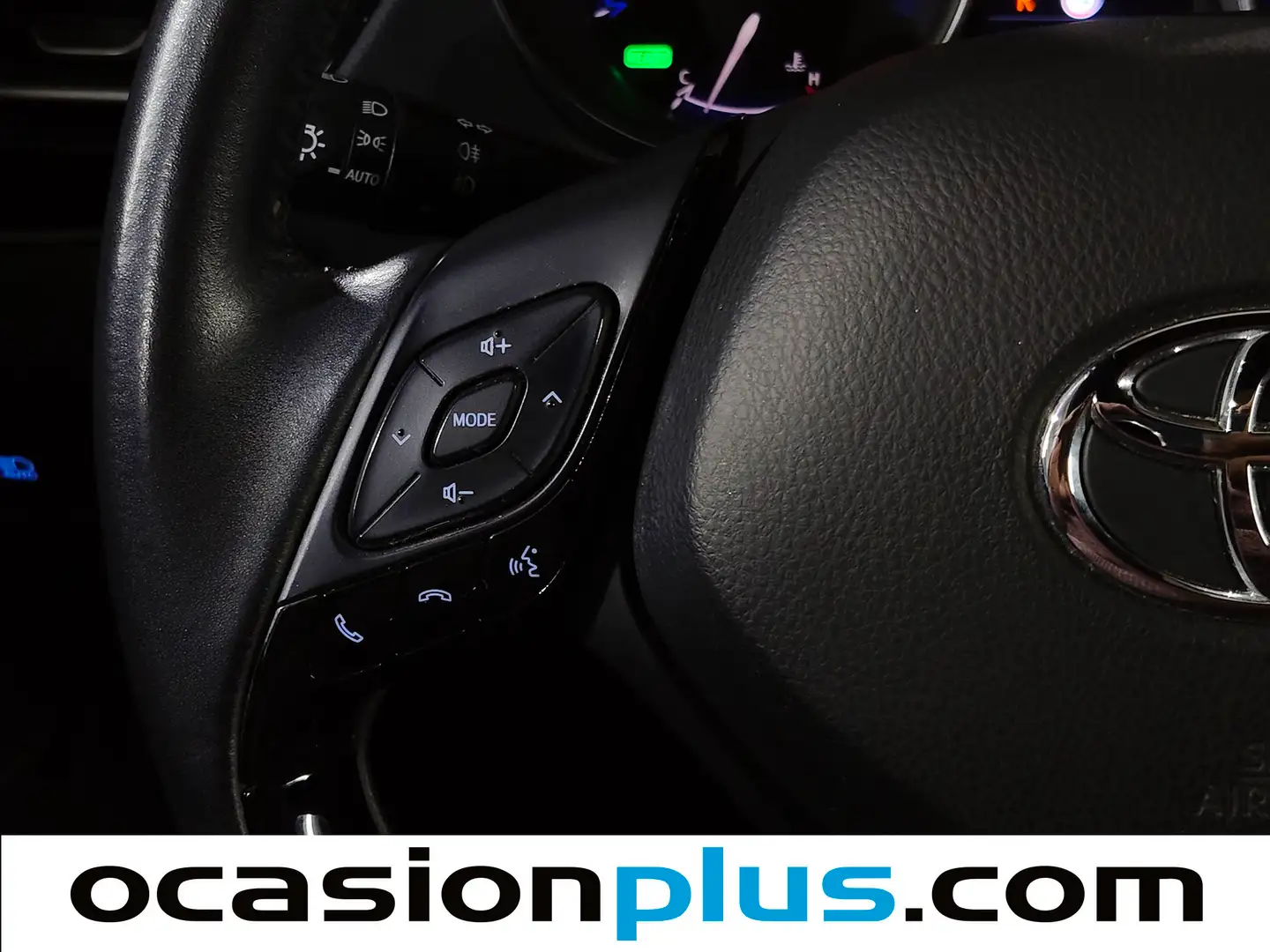 Foto Toyota C-HR Toyota C-HR 180H Advance  (184 CV)