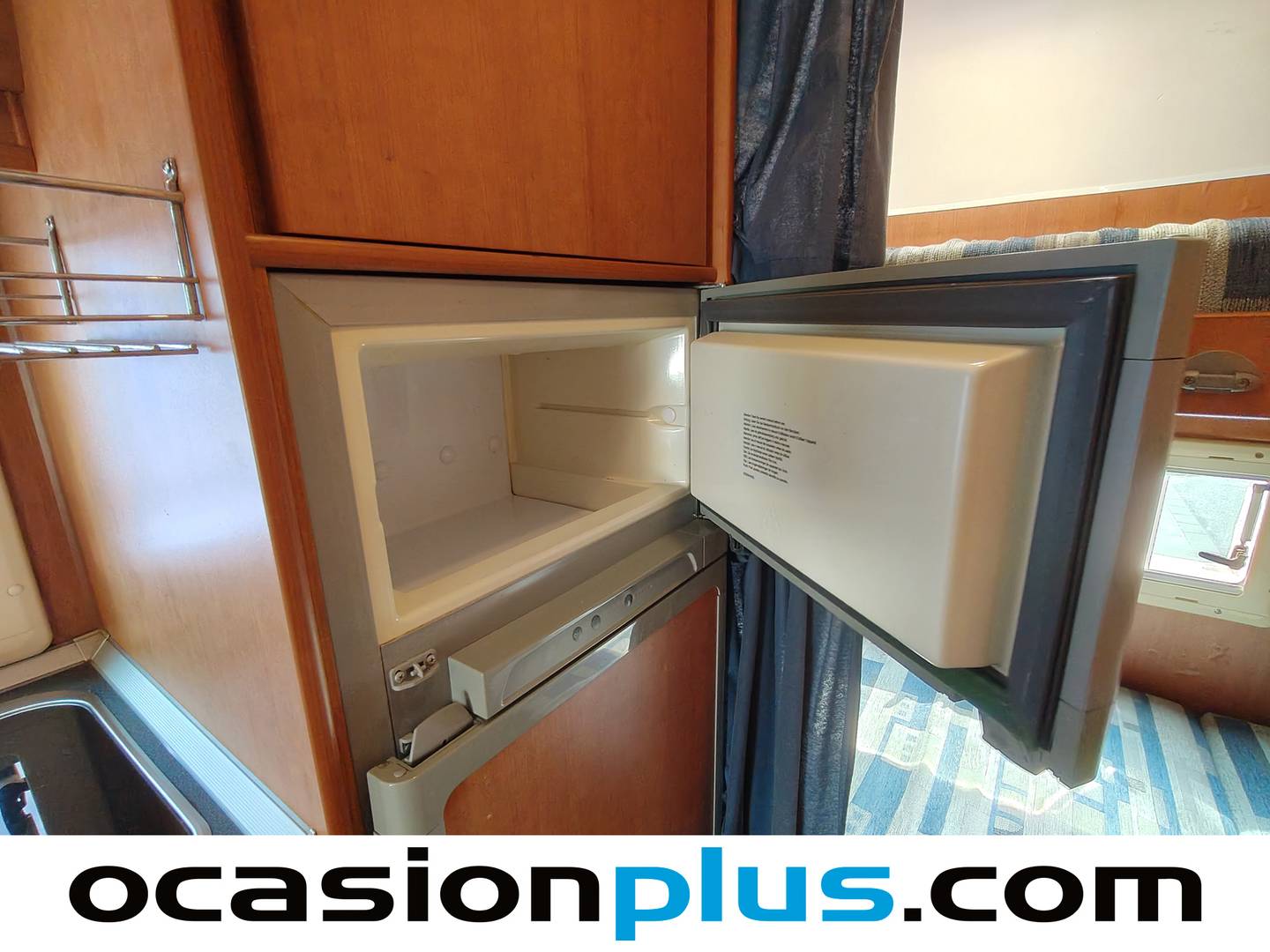 Foto Benimar ANTHUS Benimar ANTHUS 2.3 Diesel 5000 LF (110 CV) 4 Plazas