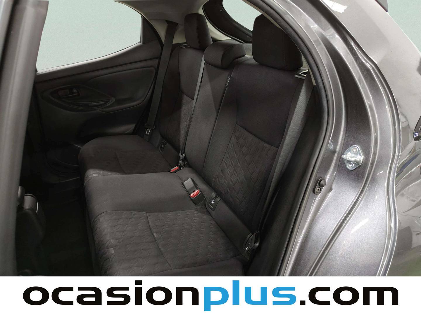 Foto asientos traseros Toyota Yaris Toyota Yaris 120H Active Plus (116 CV)