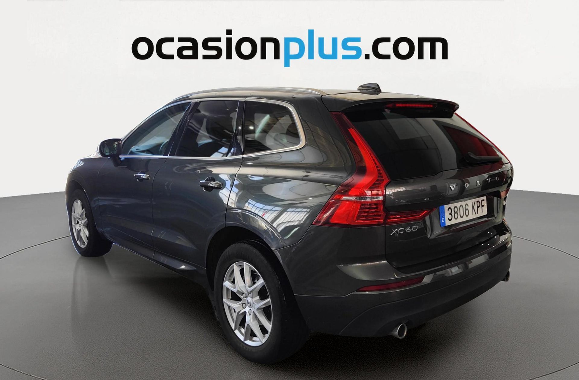 Volvo XC60 D4 Momentum AWD - foto 3