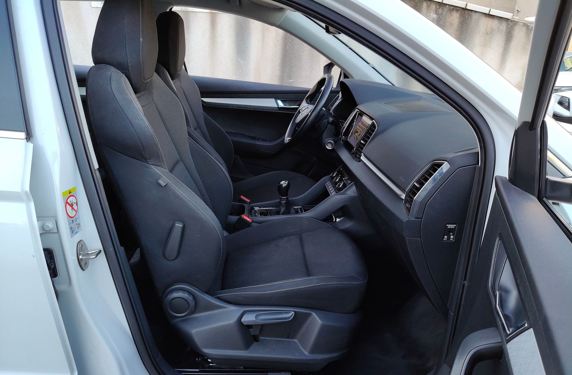 Škoda Karoq 2.0 TDI Selection - foto 18