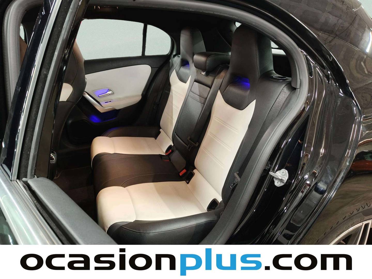 Foto asientos traseros Mercedes Clase A Mercedes-Benz Clase A Clase A 180 d Pack AMG  (116 CV)