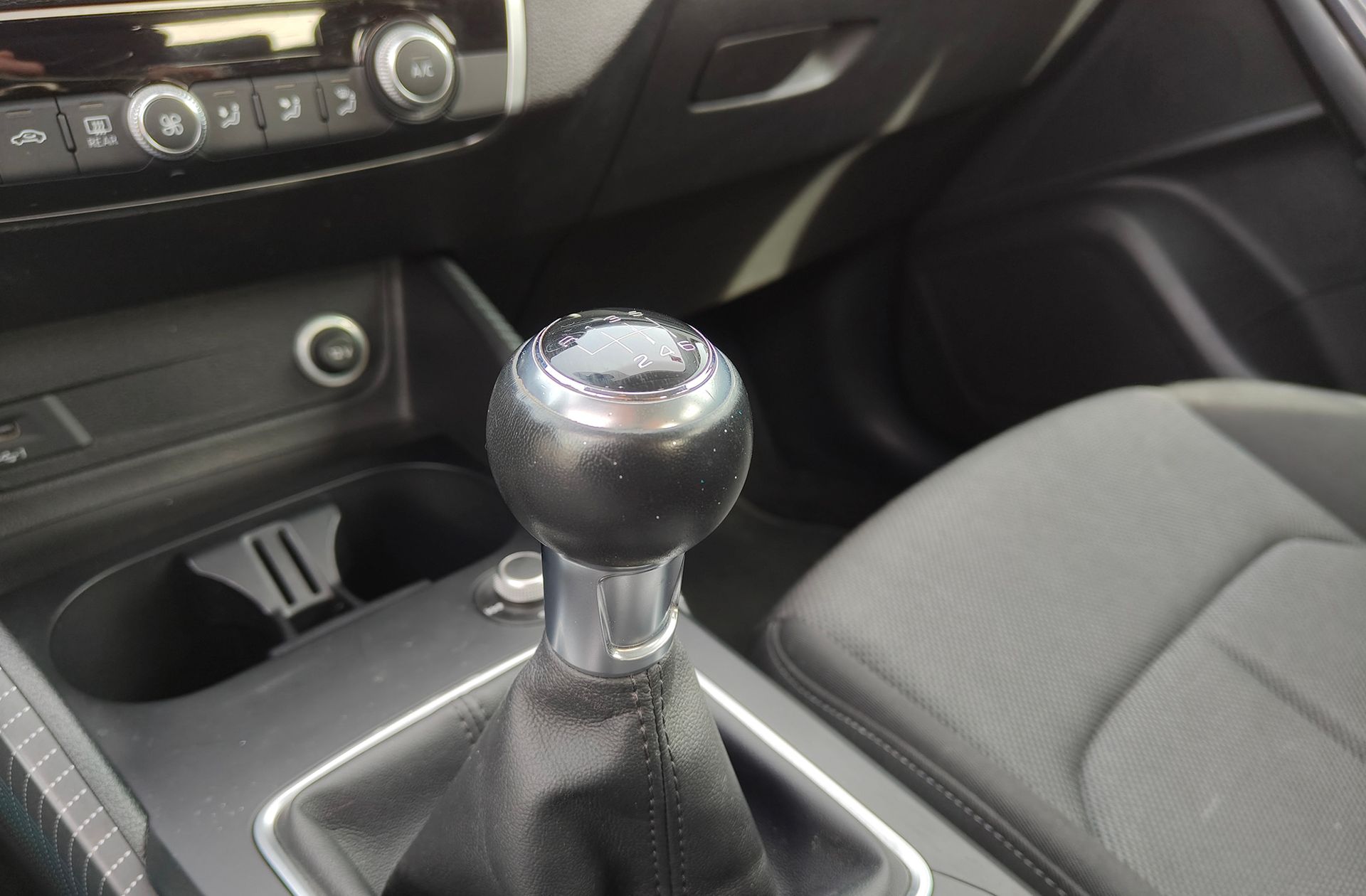 Audi Q2 sport 35 TFSI - foto 5