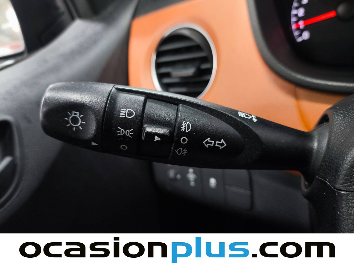 Hyundai i10 Hyundai i10 1.0 Tecno Orange (66 CV) 2014