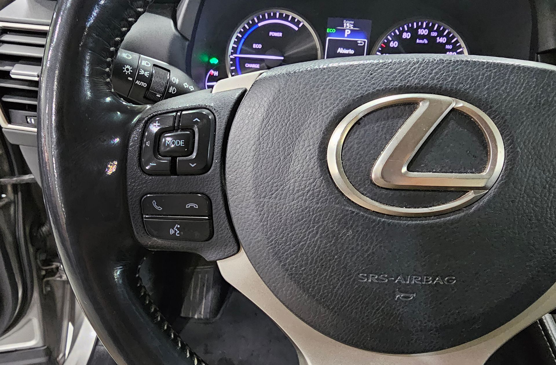Lexus NX 300h Corporate 2WD - foto 28