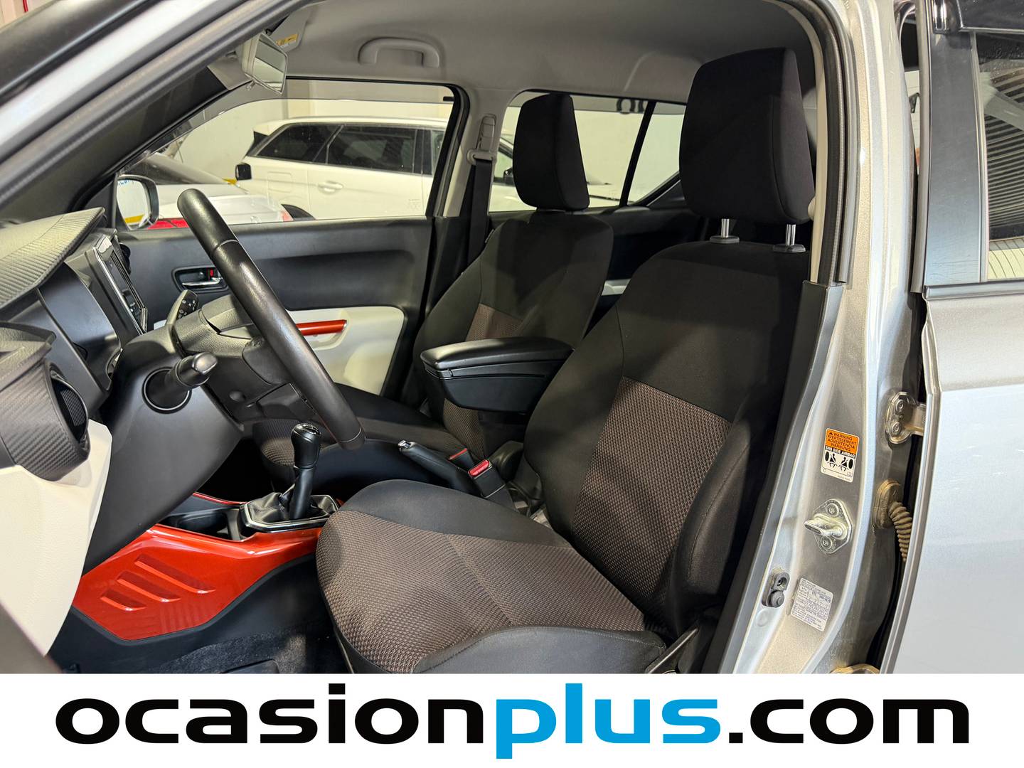 Foto asientos delanteros Suzuki Ignis Suzuki Ignis 1.2 GLX (90 CV)