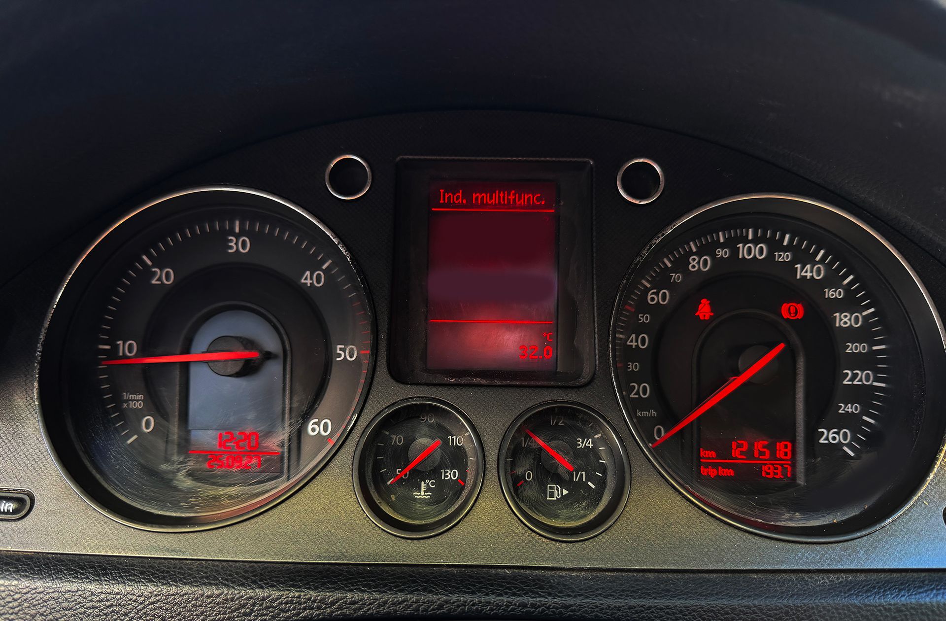 Volkswagen Passat Advance 2.0 TDI - foto 19