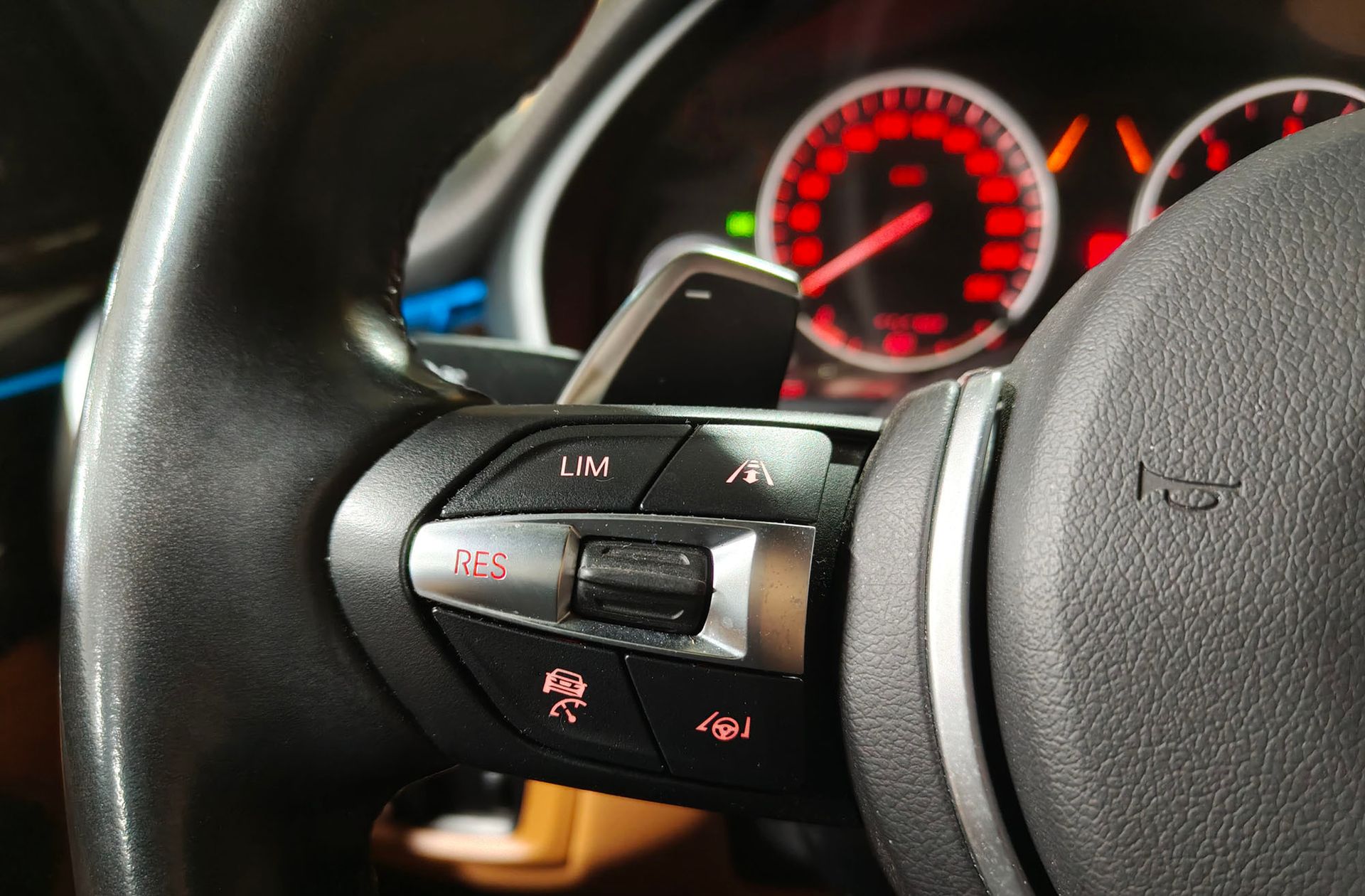 BMW X6 M50d - foto 31