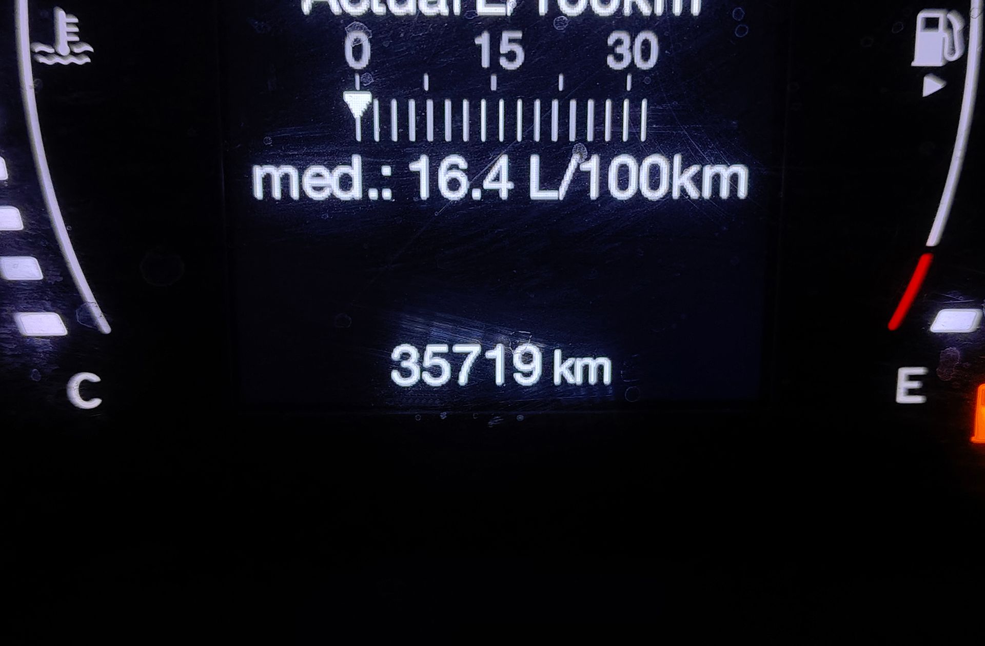 Jeep Compass 1.4 MultiAir Night Eagle 4x2 - foto 10