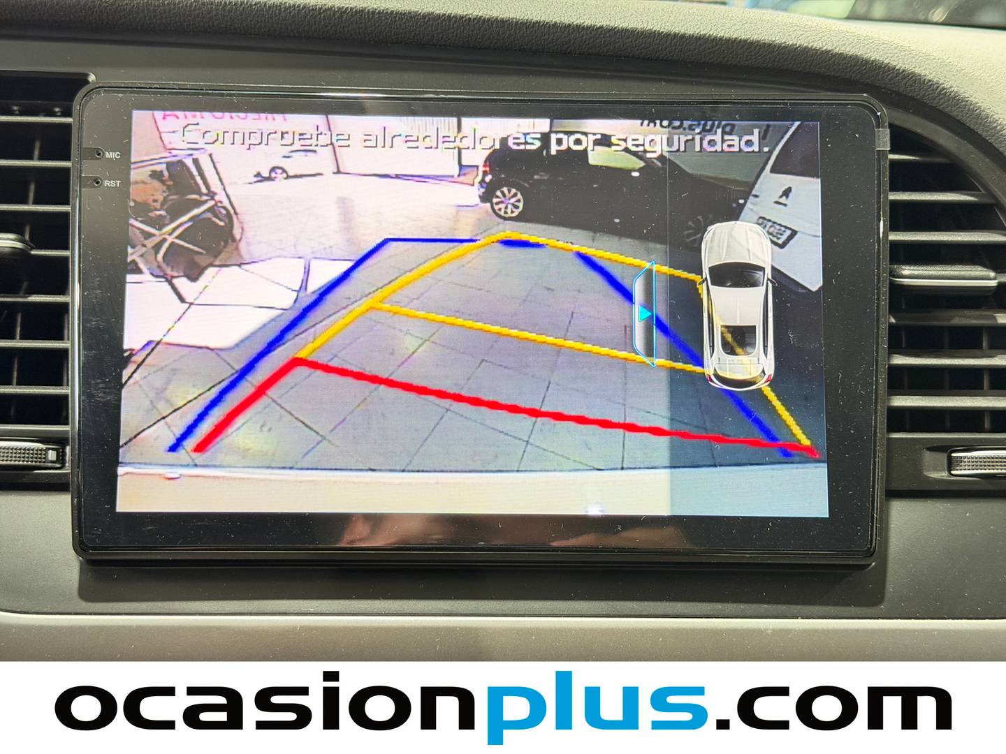 Equipamiento del Hyundai Elantra Hyundai Elantra 1.6 CRDi Tecno (136 CV)