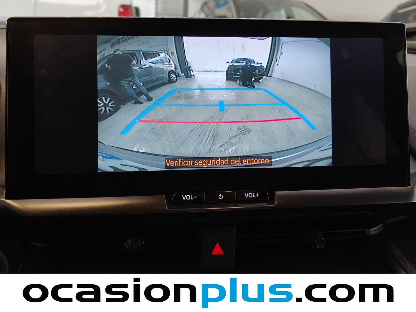 Extras del Toyota C-HR Toyota C-HR 140H Advance (140 CV)