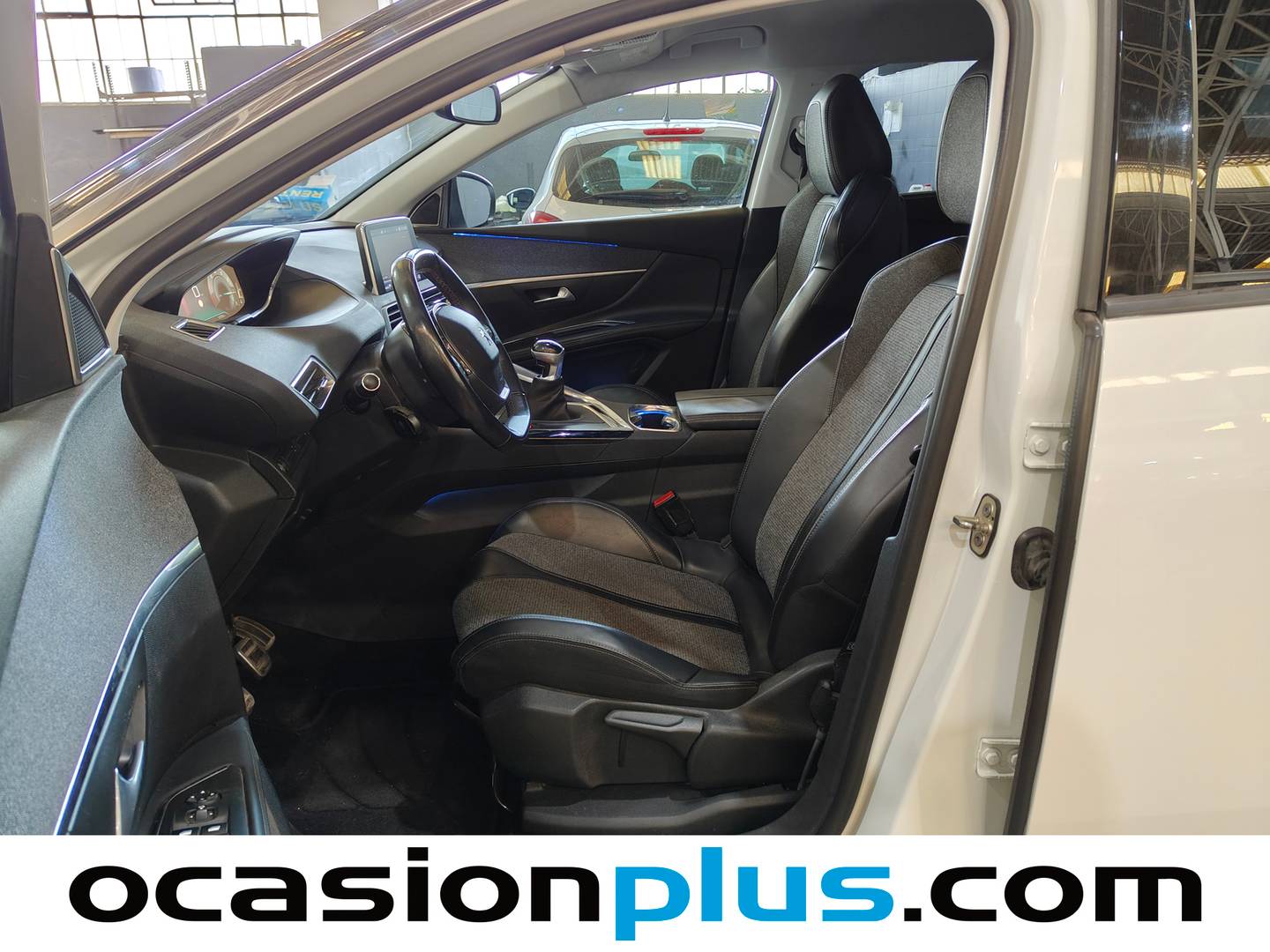 Foto asientos delanteros Peugeot 5008 Peugeot 5008 PureTech 130 S&S Allure (130 CV) 7 Plazas