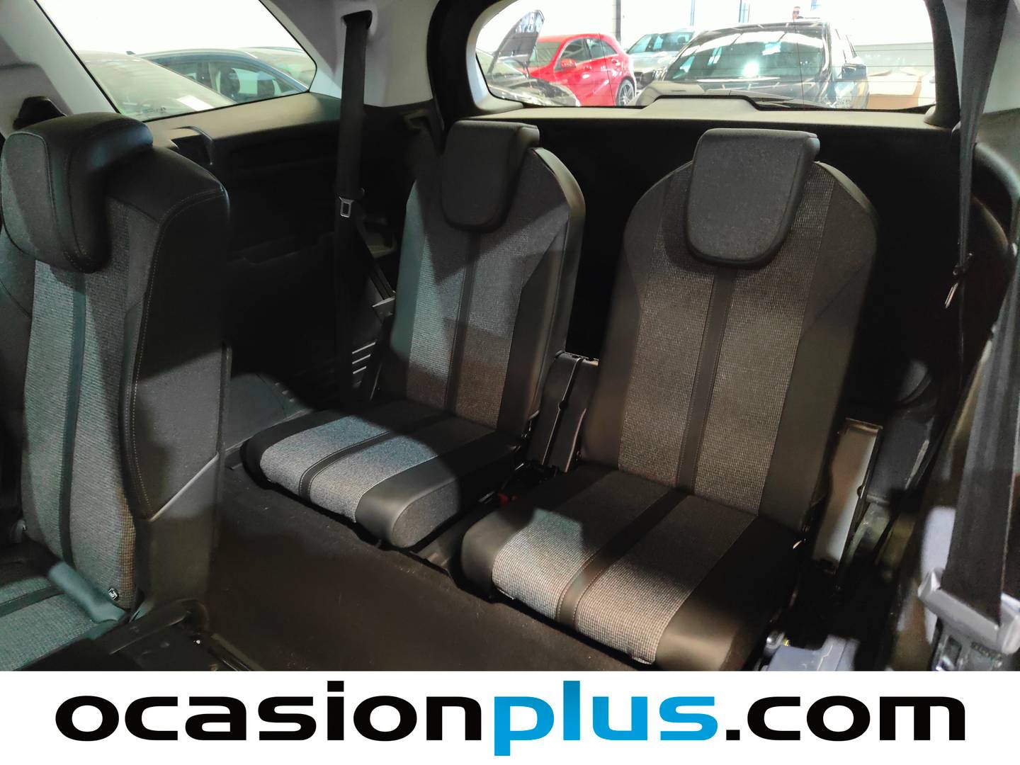 Foto asientos delanteros Peugeot 5008 Peugeot 5008 BlueHDi 130 S&S Allure (130 CV) 7 PLAZAS