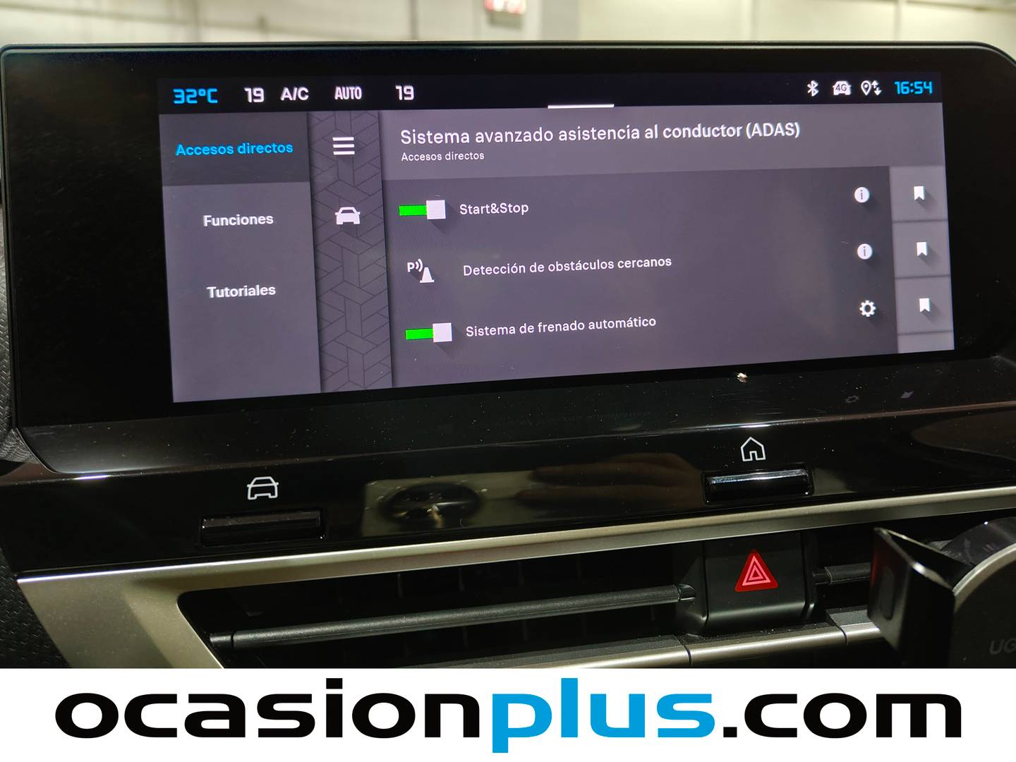 Acabados Citroën C4 Citroën C4 Hybrid 136 e-DCS6 Business Edition (136 CV)