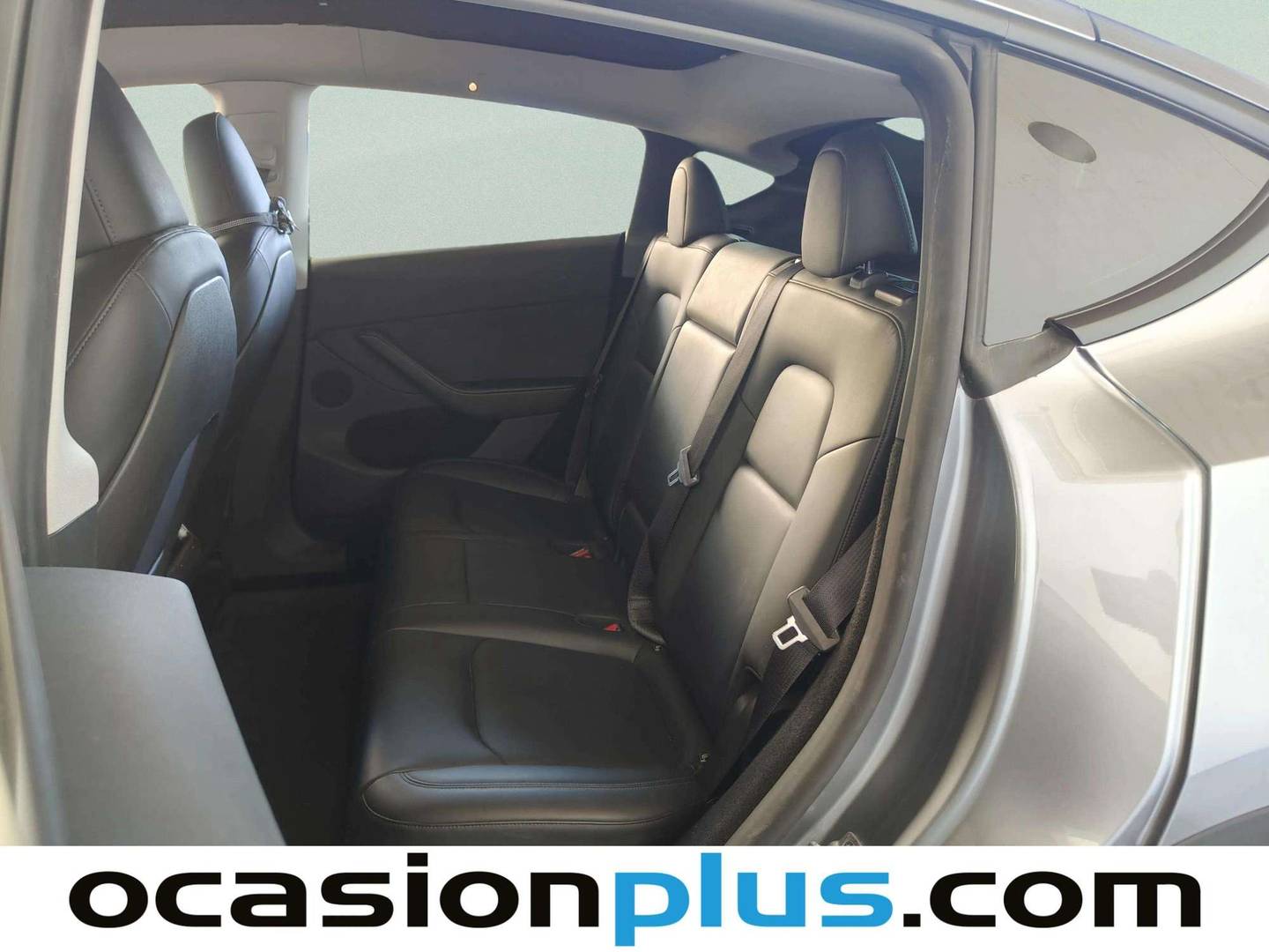 Foto asientos traseros Tesla Model Y Tesla Model Y Gran Autonomía 4WD (514 CV)